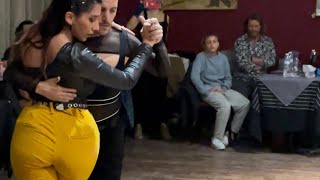 从她穿裤子入场我就知道这个表演不一般//阿根廷探戈表演Fatima Caracoch y Guillermo Cerneaz