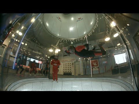 Indoor skydiving: AFF practice (Nick 44)