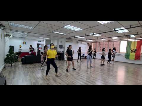 Caliente Dance Studio Singapore Modern Bachata solo shines showcase to Dama - El Canto de la Sirena