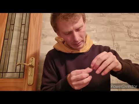 making basic rigs for plaice. 😊