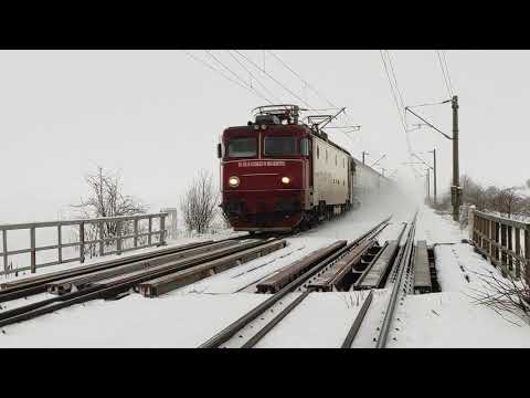 Tren IR1751 Bucuresti Nord - Suceava trece pe la CET Suceava cu 41-0627-0 - 07.02.2021
