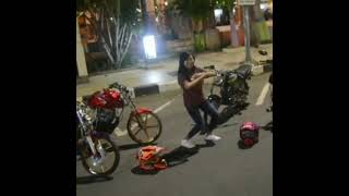Download lagu cewek herex goyang hot cb/gl/mp/tiger story wa mp3 Download lagu cewek herex goyang hot cb/gl/mp/tiger story wa mp3