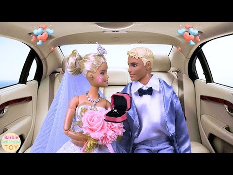 Ken to take a wedding car to pick up Barbie to hold a wedding, open the party after the wedding