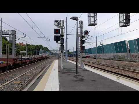 Incrocio pazzesco tra 2 merci a Torino Stura