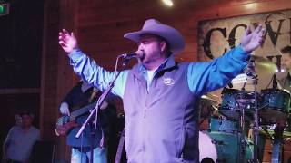 Daryle Singletary performing his last show on Saturday at Cowboys in Lafayette.
