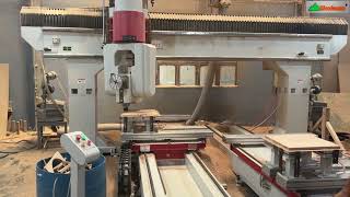 Máy cnc trung tâm 3D 5 trục Woodmaster 2 Bàn 4 dao gia công đáy chậu bông