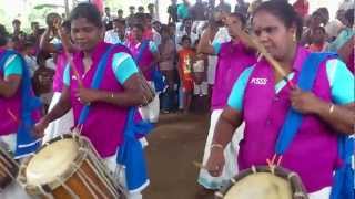 preview picture of video 'Woman's Singaari Melam in Velanthavalam Temple'