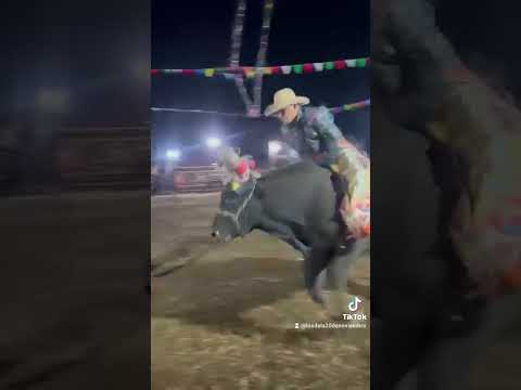 El de la 20 de noviembre Alex Rodríguez. Monta de primer nivel. 🐂🤠🐂🤠