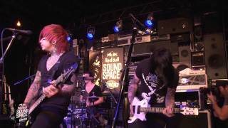 Falling In Reverse &quot;I&#39;m Not A Vampire&quot; (Live In The Red Bull Sound Space At KROQ)