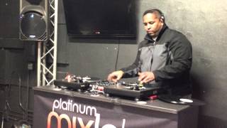 DJ Juggernaut - Demo at Platinum MixLab DJ School