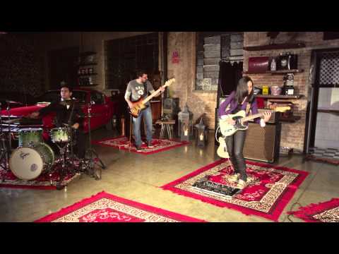 Hey Brother! (feat. Joe Basilio) - Lari Basilio