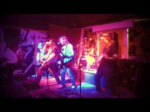 Inadecuacy - The Underdog 23-04-2015