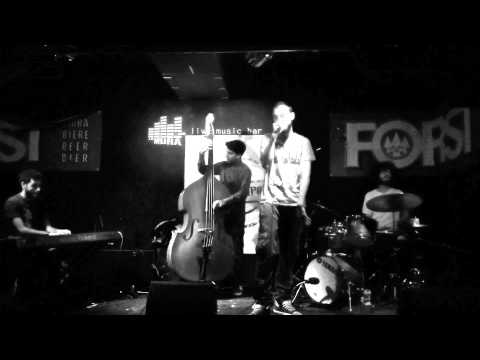 TRITOTRIO feat. JanahDan