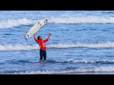 EDP Moment of the Day 8- Gouveia's near perfect kerrupt flip