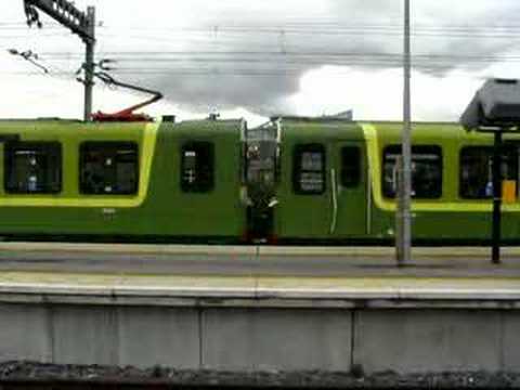 Irish Rail DART 8138/8338 & 8105/8305 | Dublin Connolly | August 2007