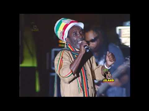 Roland Burrell - Stormy Night  ( Live Rebel Salute 2011 )