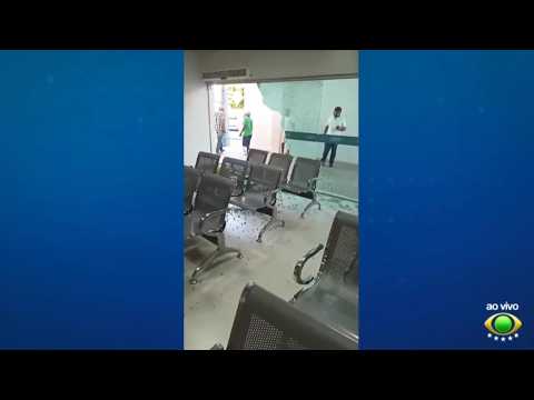 Violência: Briga entre pacientes termina com porta de hospital quebrada em Balsas MA.
