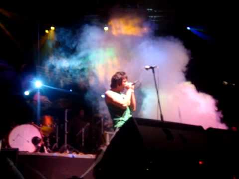 DEUNOENUNO - bajo mis pies