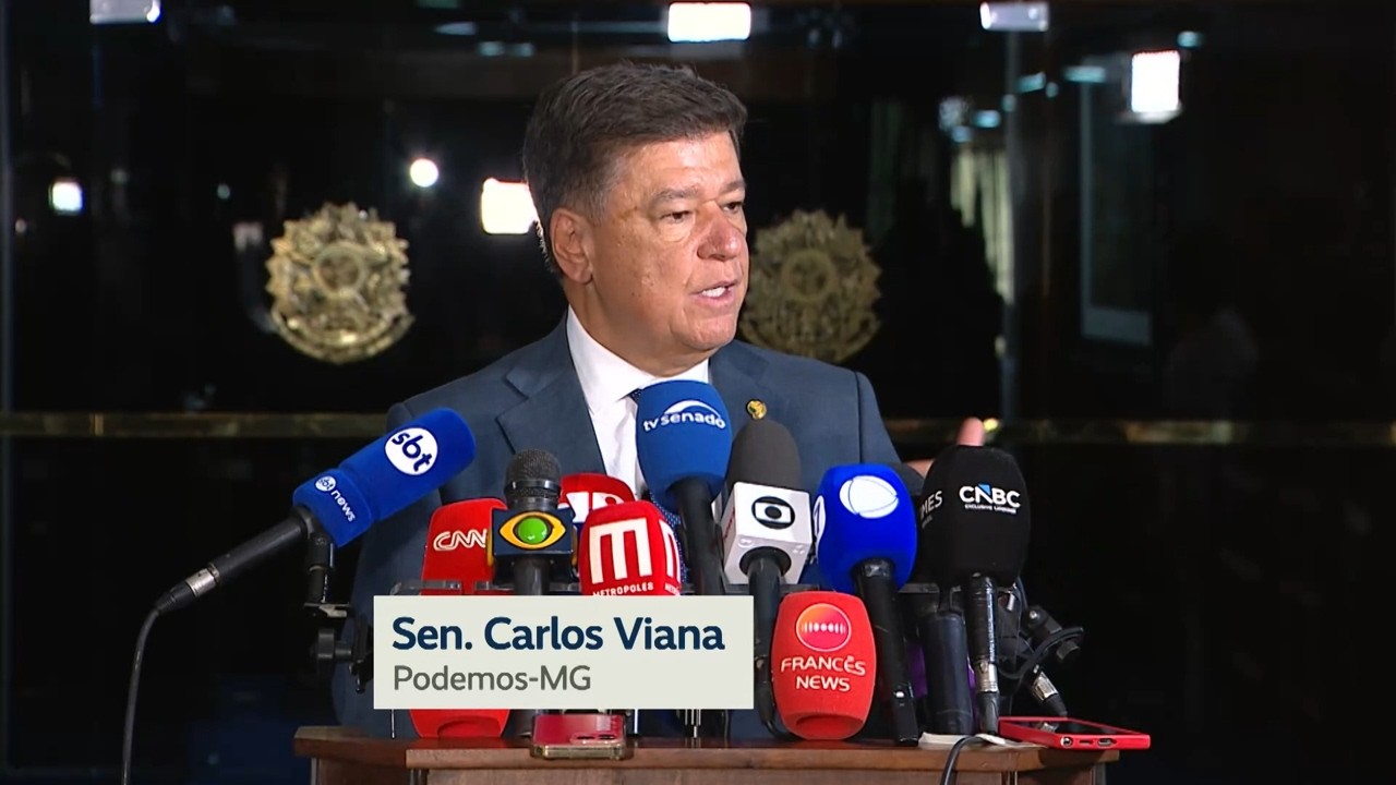Senador Carlos Viana defende impeachment de Alexandre de Moraes