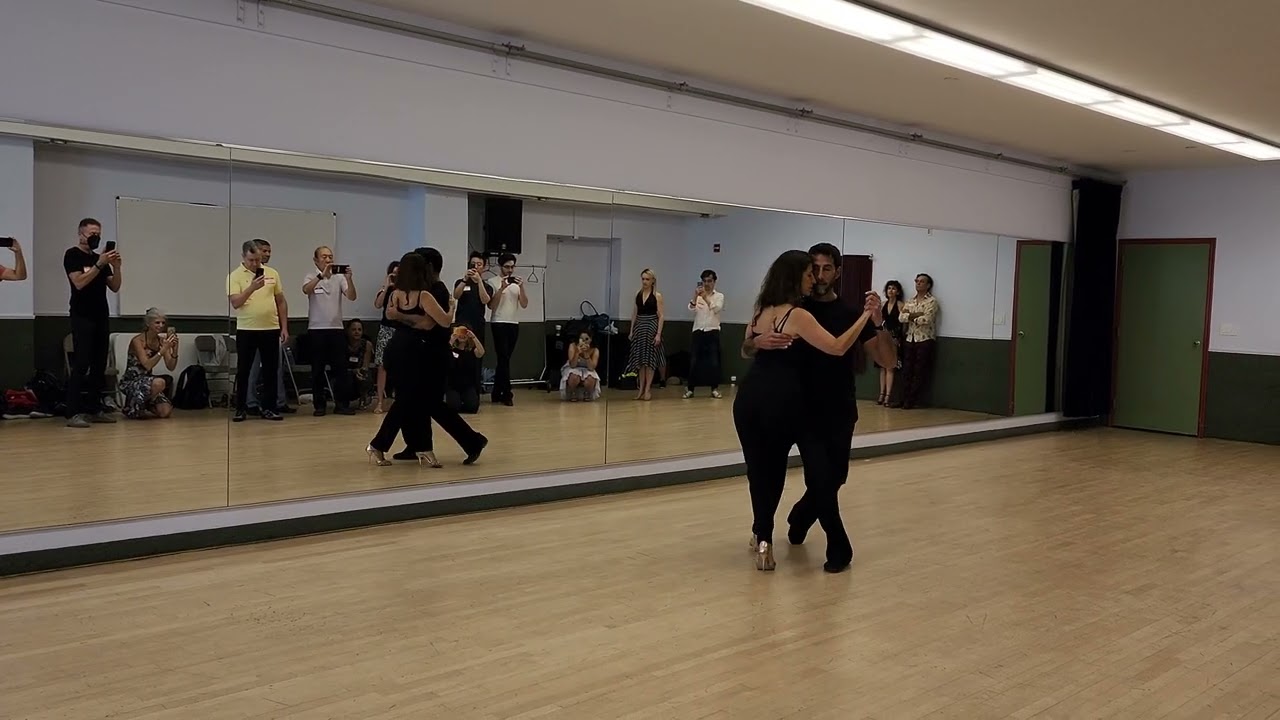 Argentine tango workshop - milonga: Virginia Gómez & Christian Márquez “Los Totis" - Cacareando