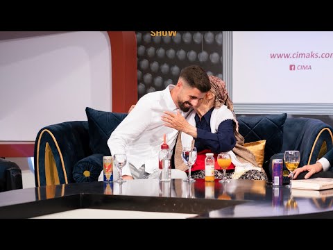 Nana Zepe shperthen ne lote -O bre kendoma kengen e Adem Jasharit se A’i eshte i gjalle A’i ska vdek