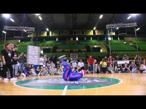 Street Elements crew Malta (Mimi & Flow) vs Italy at Funky Fresh 2016