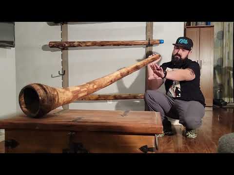 Brad demos Endless Breath agave didgeridoo in C