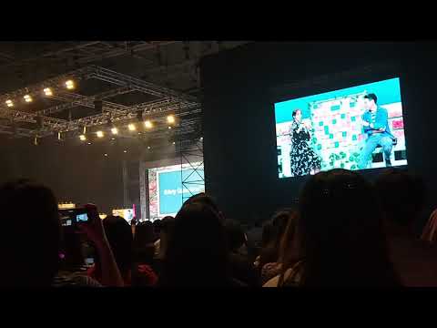 180928 SINGAPORE FANS SINGING BIRTHDAY SONG TO YOONA