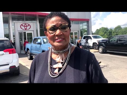 Reporter Update: Brenda Waters - Dealership Donates to Schools