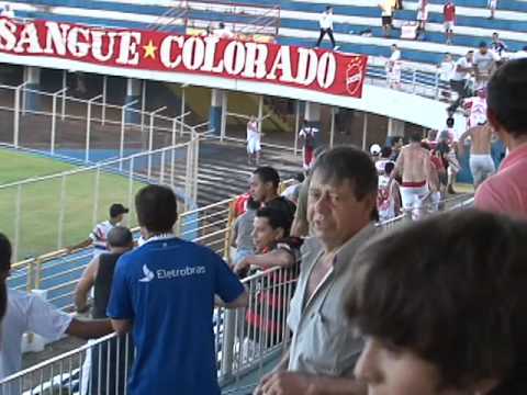 BRIGA ENTRE TORCIDAS - ANÁPOLIS 1 X 1 VILA NOVA
