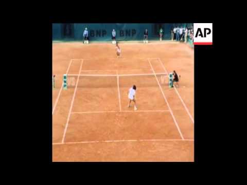 SYND 8 6 77 HIGHLIGHTS OF VILAS-RAMIREZ TENNIS