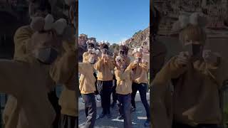 成人男性6人がオソロコーデディズニーで『ゴーゴーレッツゴー』歌って踊ってみたwww