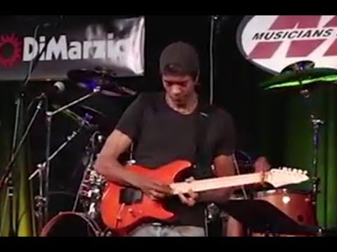 Greg Howe_Guitar Tema {Kick it all Over).