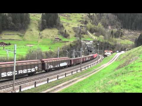 DOPPIA DB.185 CON MERCIONE NEL CURVONE DI WASSEN. (CH) GOTTHARDBAHN.25 - 4 - 2015.