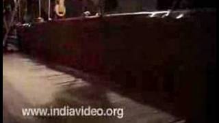 Busy looms at Balaramapuram