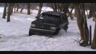 preview picture of video 'Stuck Snow Wheelin the monkey trails in Selkirk MB PT.1'