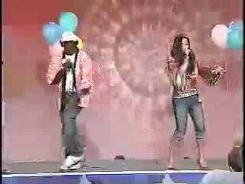 Aya Higuma &  Khemikal  perform 