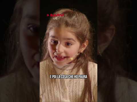 Sofia, 7 anni, papà e mamma. 💙Vi aspettiamo a teatro!