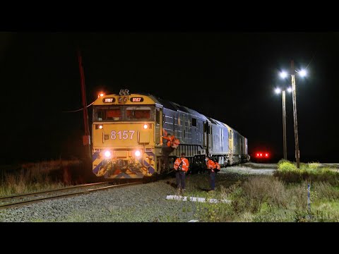 7901V Arrival & Crew Change For Freight Train (11/10/2021) - PoathTV Australian Railways