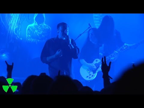 Videoclip de Born in a Mourning Hall (Live) — Blind Guardian