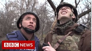 On the front line in eastern Ukraine - BBC News
