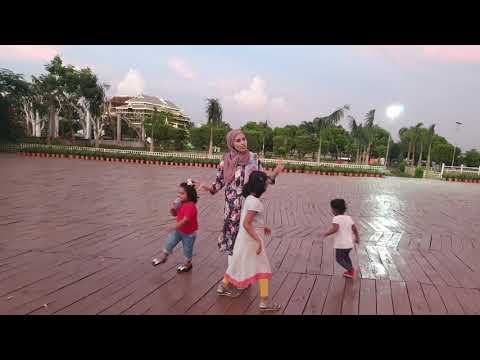 Thikana Dayouters with Addabazi Family