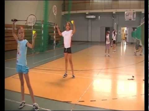 TU21 Zagrywka górna FP - etap 7 / Forehand high serve from right side -- step 7