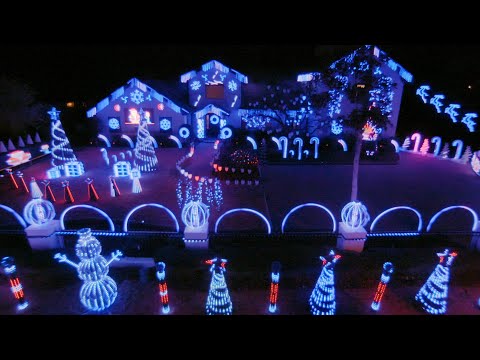 Priem Family's Pixel Pandemonium - The Great Christmas Light Fight