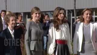 Letizia y Rania visitan el Severo Ochoa en Madrid