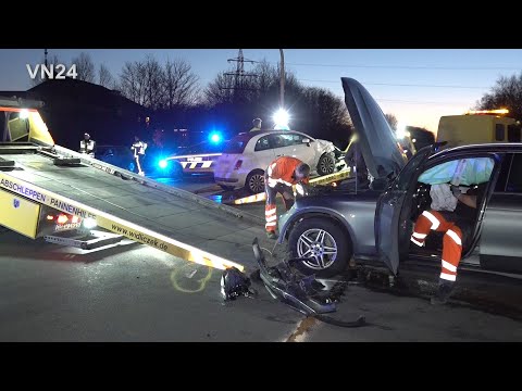 28.02.2022 - VN24 - Car accident on federal highway B1 in Germany - small car rolls over
