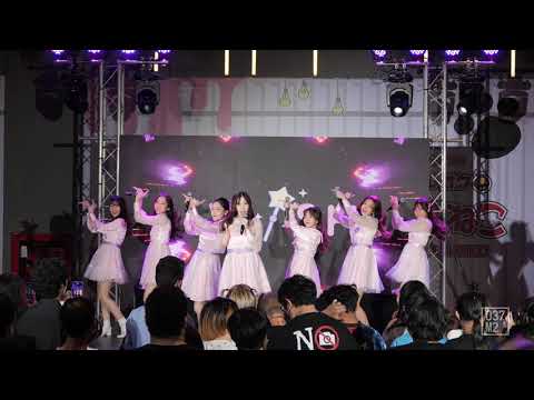 211121 iWish - อยากเจอ @ LOY KRATHONG IDOL FEST! 2021, DONKI Mall Thonglor [Overall 4K 60p]