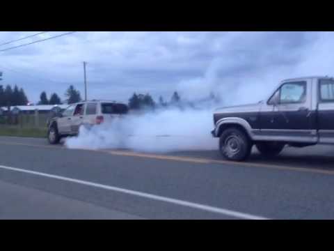 Grand cherokee v8 2wd burnout and 4wd low burn out