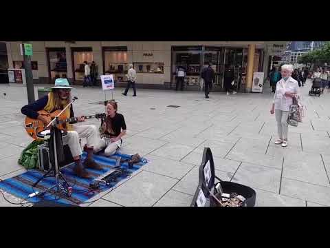 Street Improvisation with Anni in Frankfurt. It was all happening that day!