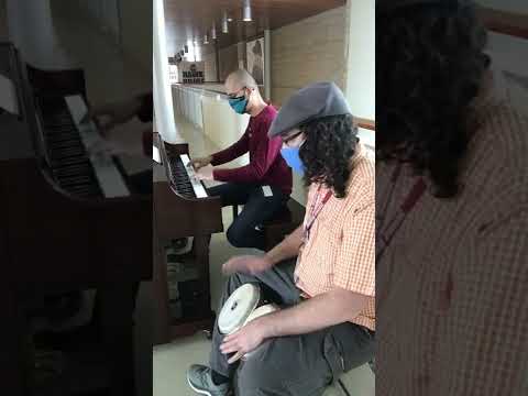 Colombia Tierra Querida en vivo por el pasillo